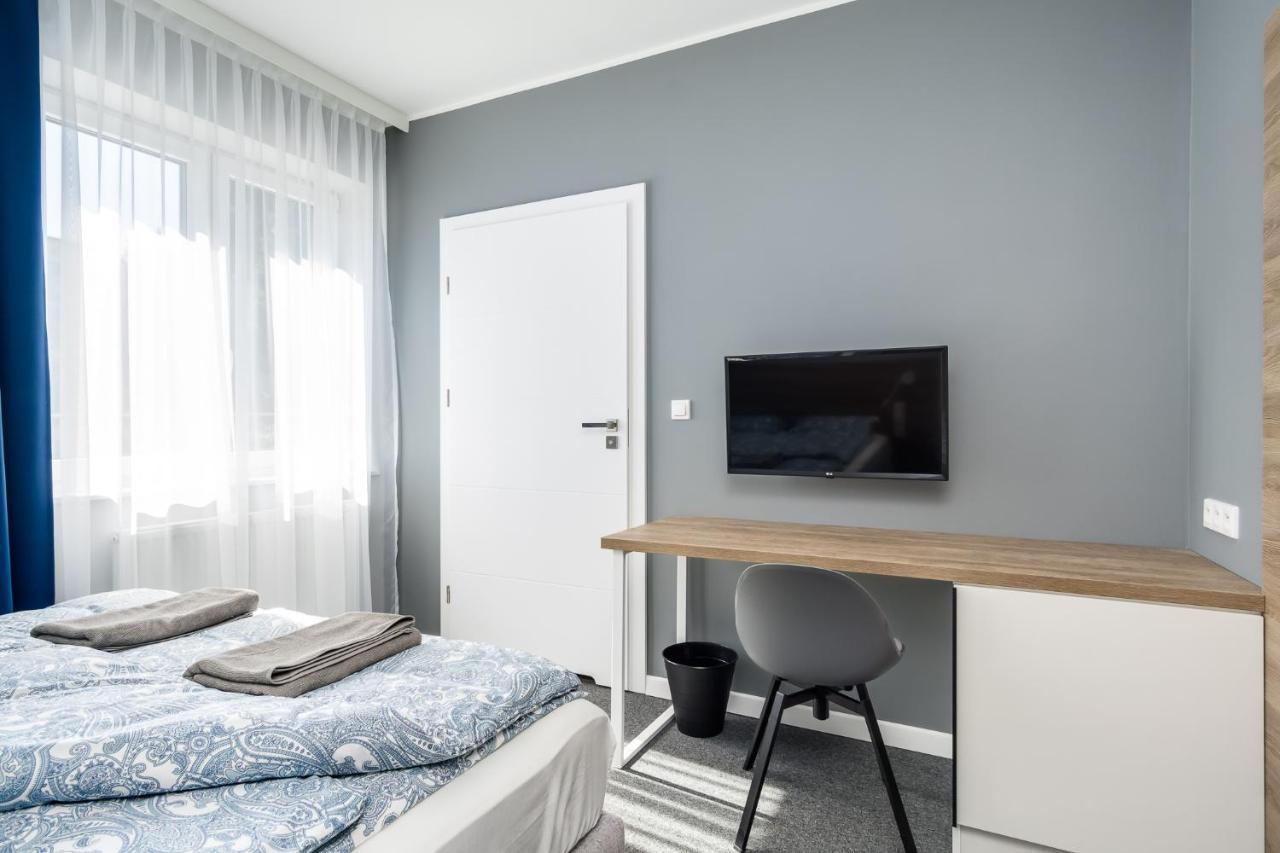 Hugo Bed & Breakfast กดิเนีย ภายนอก รูปภาพ
