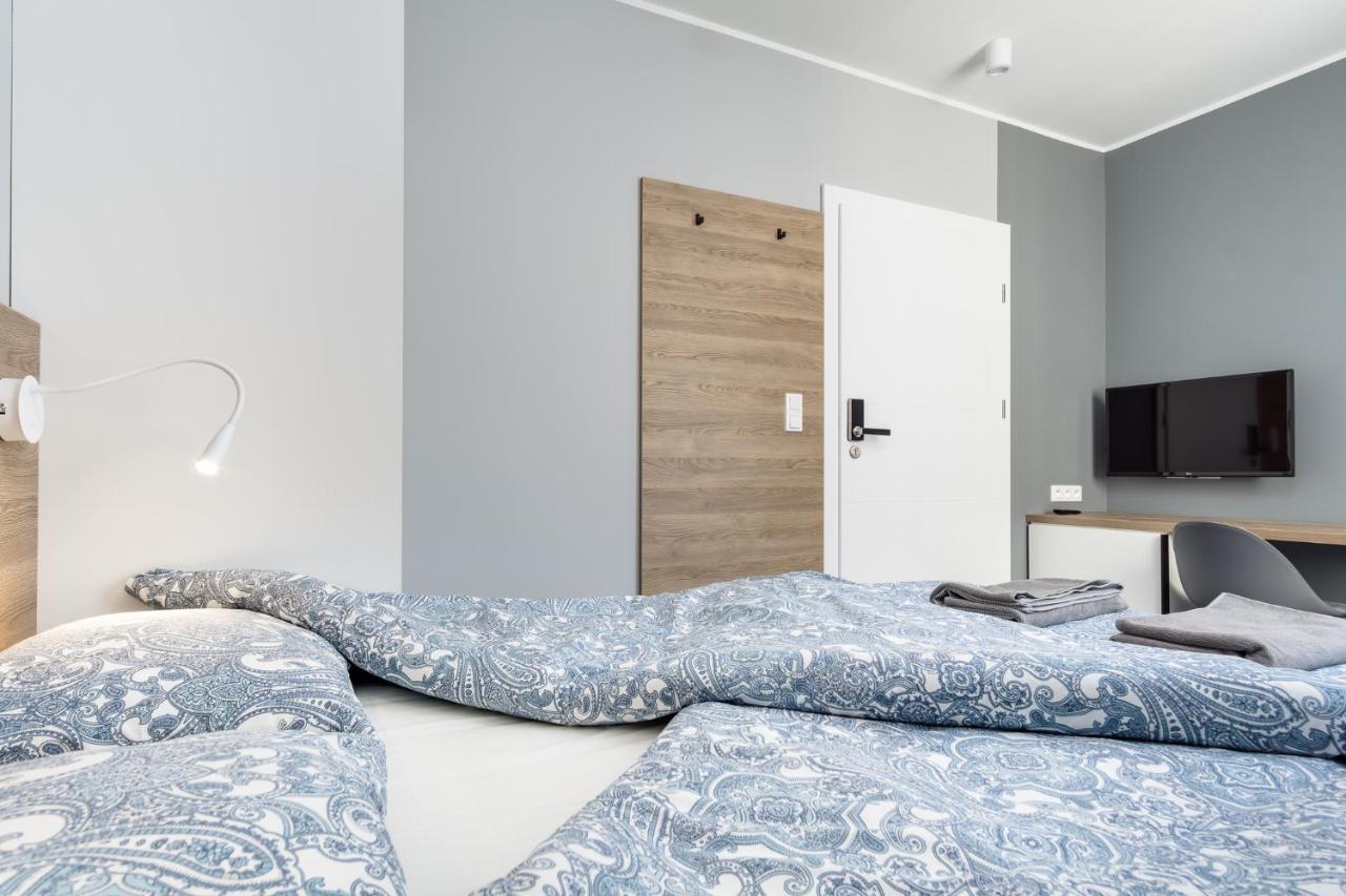 Hugo Bed & Breakfast กดิเนีย ภายนอก รูปภาพ